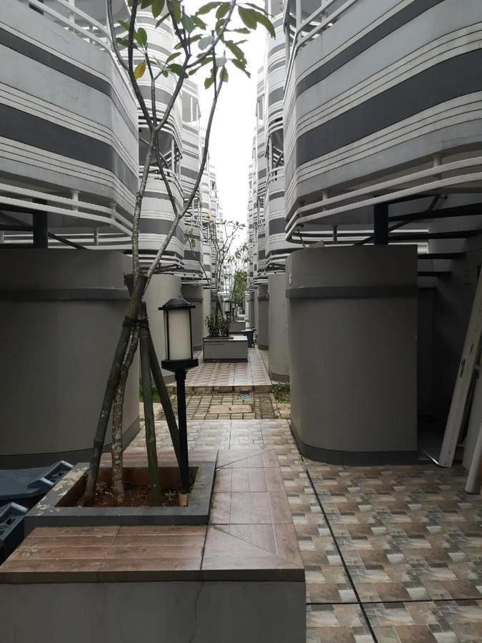Anarta House H11/10 Hotel Tegal  Екстериор снимка